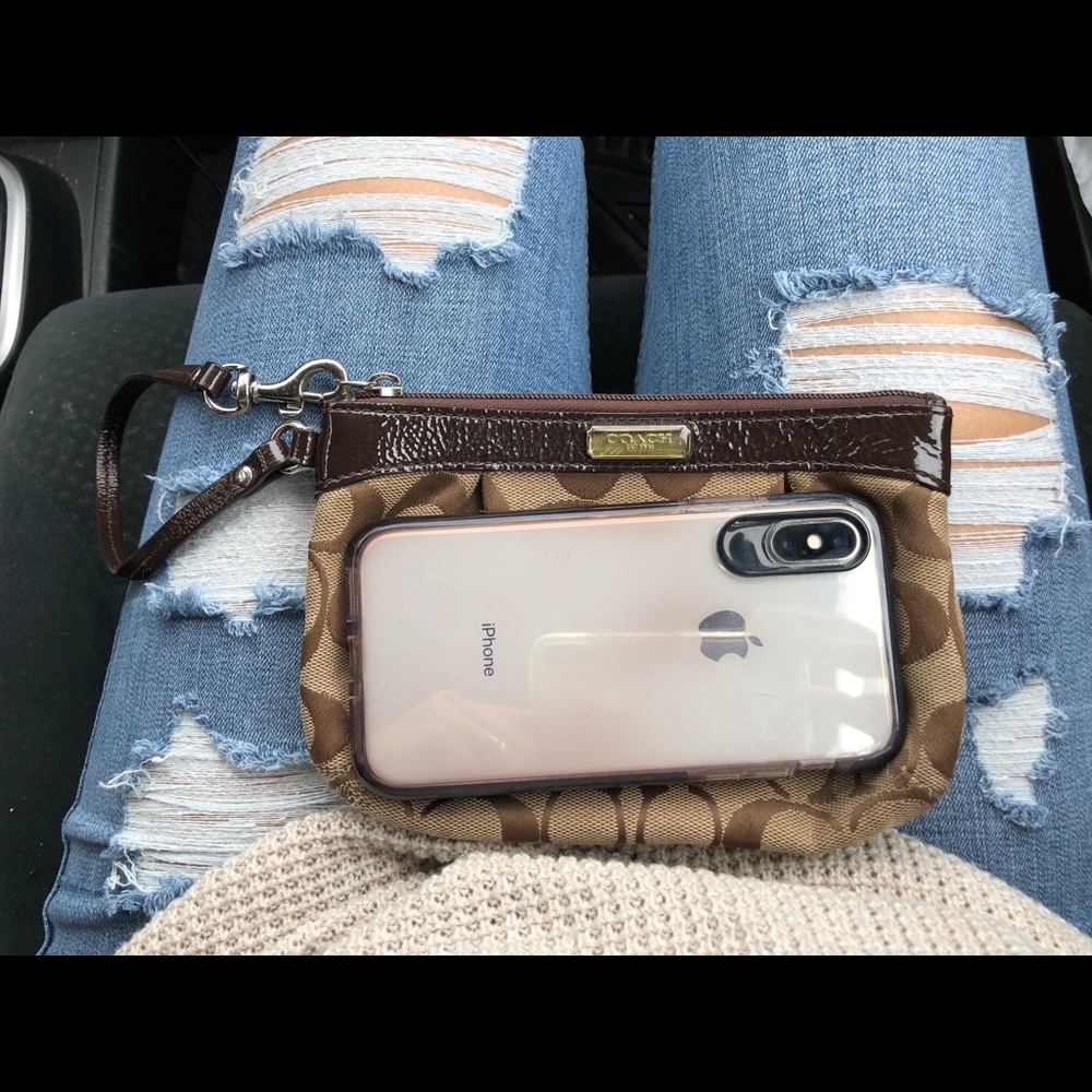 Coach Wristlet Brown - Picture 8 of 8